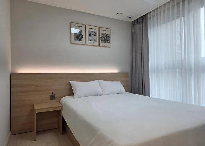 Travelus Myeongdong 트래블어스 명동 酒店 4*