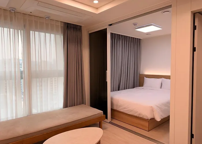 酒店 Travelus Myeongdong 트래블어스 명동 4*