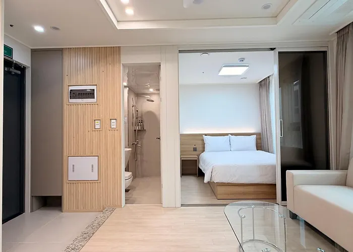 Travelus Myeongdong 트래블어스 명동 酒店 首爾