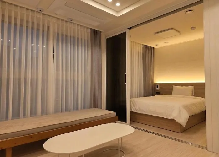 酒店 Travelus Myeongdong 트래블어스 명동 4*