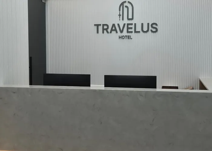 Travelus Myeongdong 트래블어스 명동 首爾